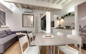 Rosa Apartment By Mamo Florence
